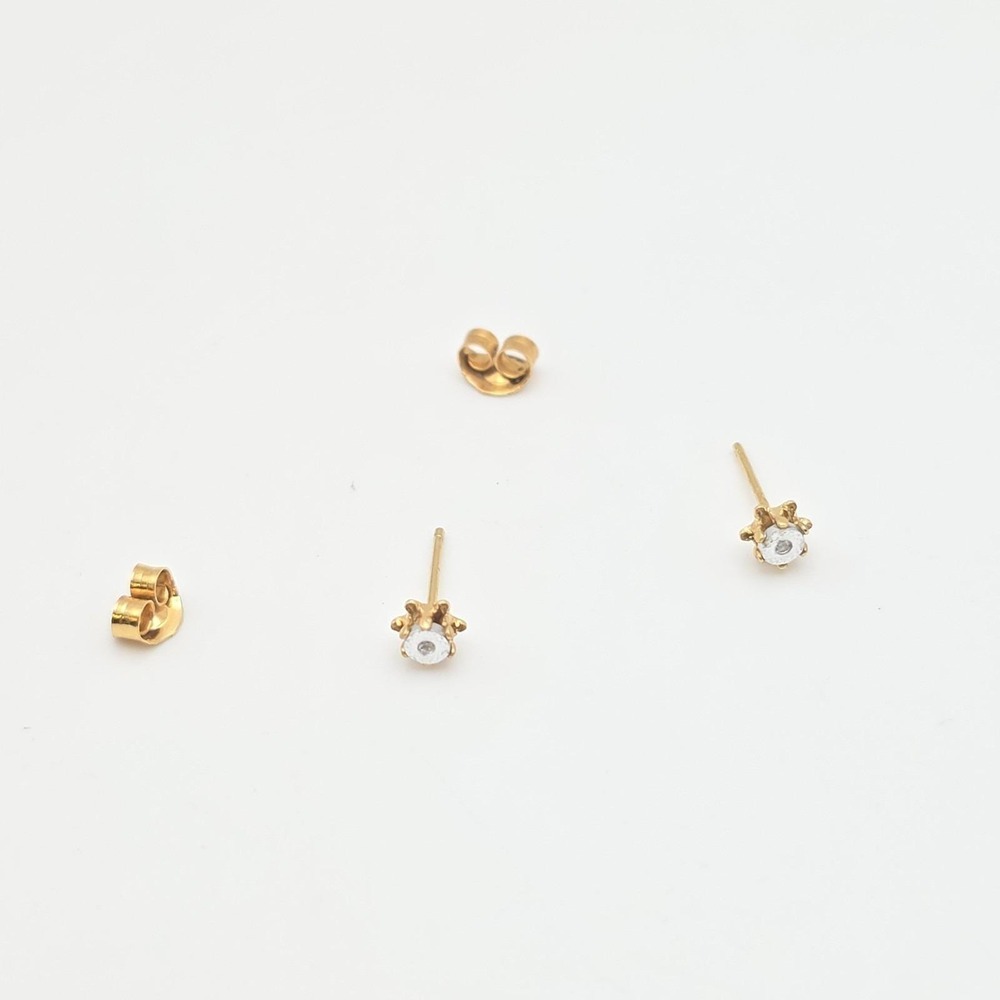 Vintage Diamond Stud Earrings 10k Yellow Gold Diamond Cut Setting 10k Gold Backs - Picture 6 of 11